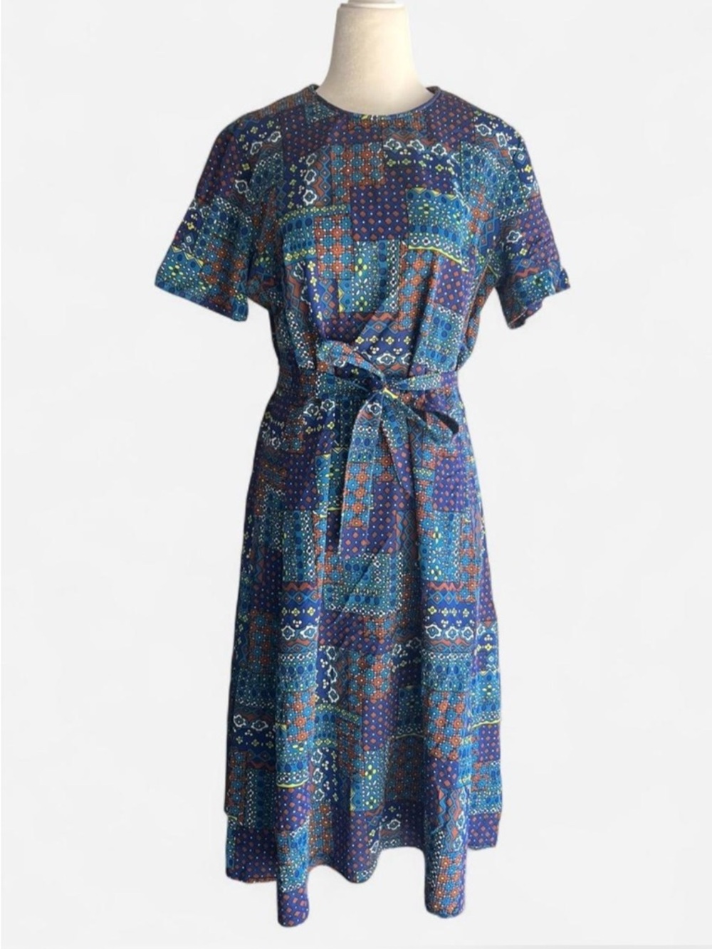 Vintage 60’s 70’s Shelton Stroller midi dress with tie waist